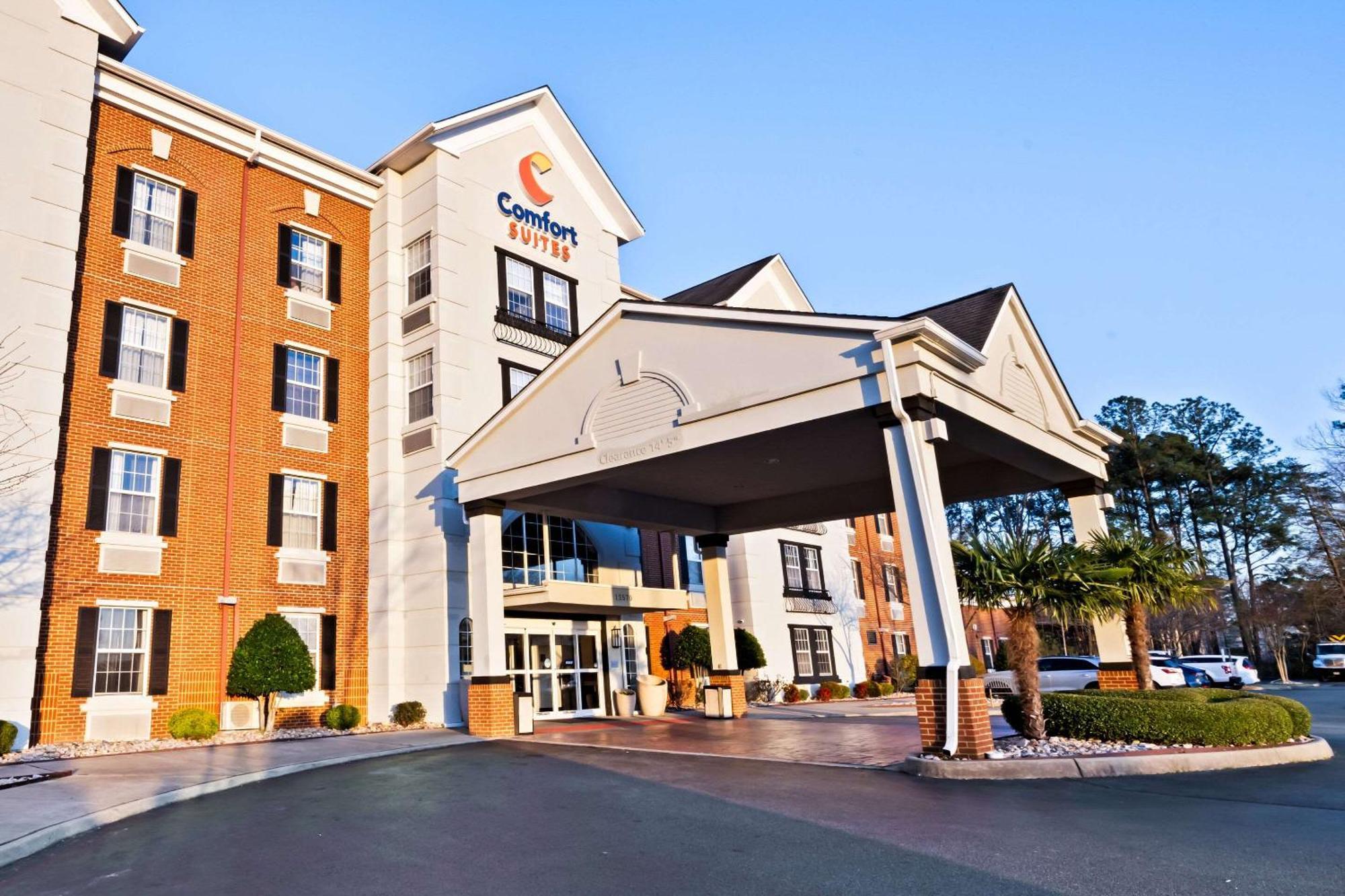 Comfort Suites Newport News Airport Exterior foto